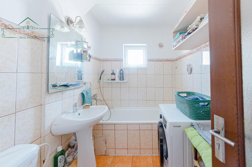 Apartament cu 2 camere, zona Alfa, Arad