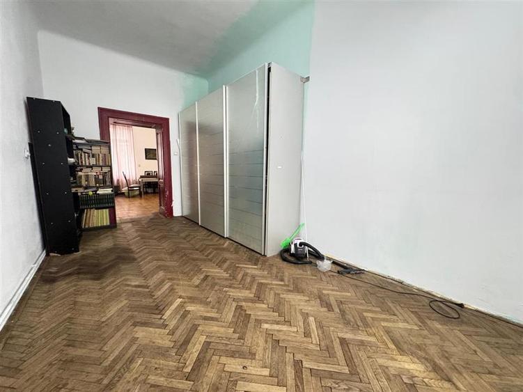 Apartament 4 camere spatios 114mp zona Ultracentrala