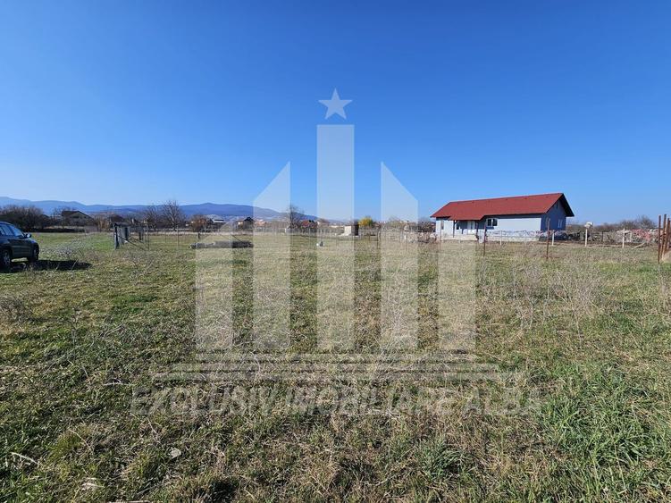 Teren intravilan | De vanzare | 410 mp | 18 ml deschidere | Partos