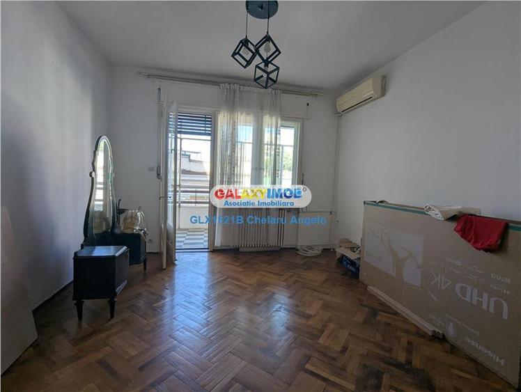 Unirii apartament 7 camere,suprafata utila 198 mp,stare bună