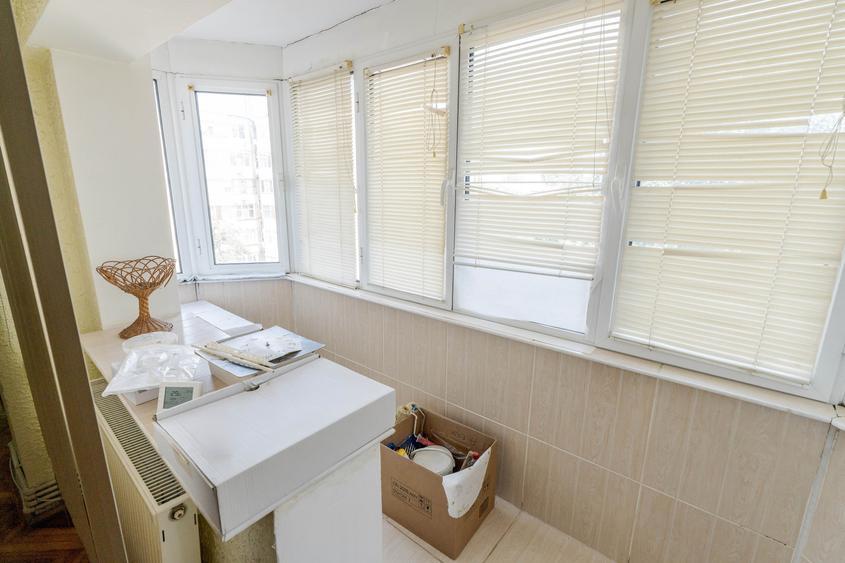 Apartament 3 camere transformat in 2 camere – Bd. Cosminului