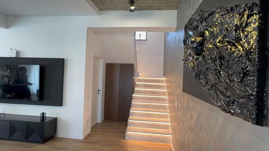 Vilă exclusivistă|4 camere|vedere la lac|Năvodari