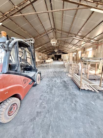 Teren industrial 4.150 mp cu 3 hale moderne cu utilități,acces dublu stradal