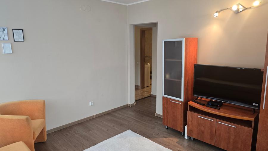 Inchiriez apartament 2 camere decomandat in Deva, zona Gojdu, etaj 2,