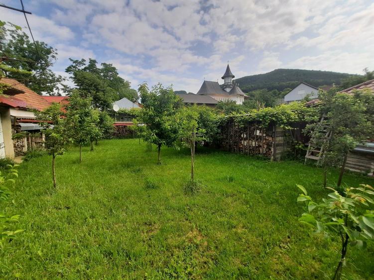 Casa de vanzare,340 mp,7 camere, Alexandru cel Bun Neamt (Bistrita), Cod 158919