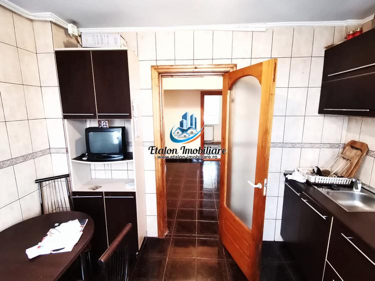 Apartament 4 camere decomandat, etaj 4, Maratei 3