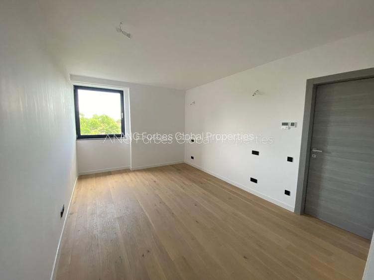 Apartament elegant cu vedere spre Parcul Verdi - Un refugiu urban cu stil - 10