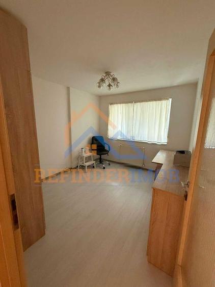 Vanzare apartament 4 camere zona Teius - Rahova
