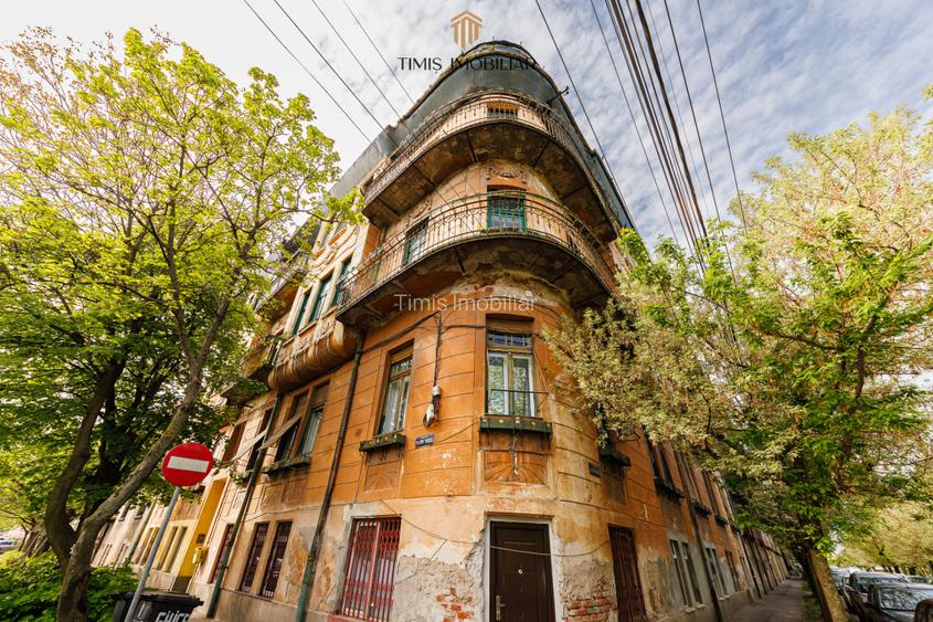 Apartament cu terasă și boxă, în Palatul Adolf Hanecker | Mal Bega - 4
