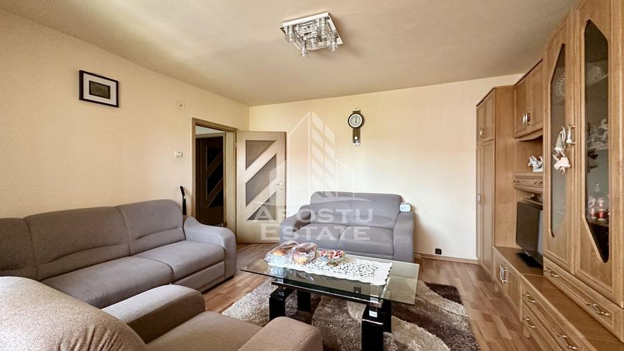 Apartament de vanzare cu 3 camere, decomandat, Aradului Timisoara