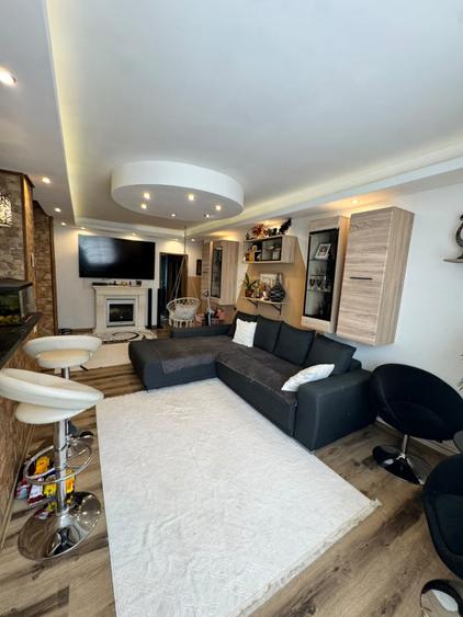 Apartament 3 camere, 63 mp, zona Garii