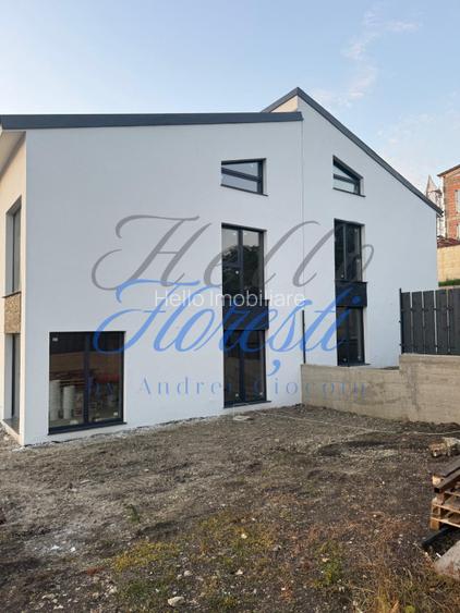 Casa tip duplex, 4 camere Semifinisat + 2 Parcari, 120mp |Dezmir| Cluj