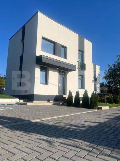 Reședință 130 mp, teren 432 mp, zona Bârnova