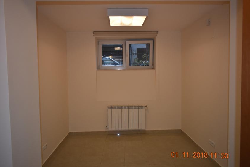 Apartament 5 camere pretabil birouri/locuit