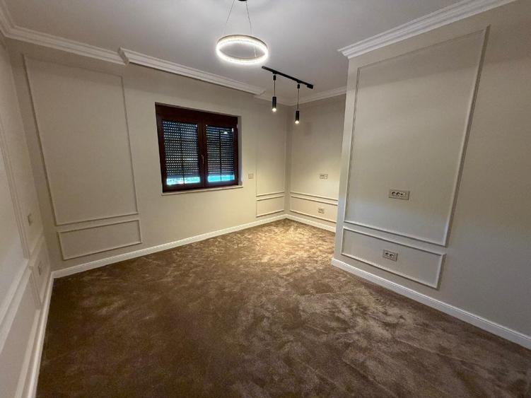 1/2 Duplex Ghiroda de inchiriat | 3 dormitoare + birou | teren 260 mp