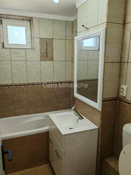 Apartament 2 camere zona pod căprioara ,renovat recent  - 2