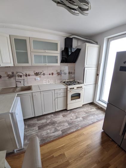 Apartament de vânzare, 3 camere, 74 mp, Andrei Mureșanu zona Sigma - 12
