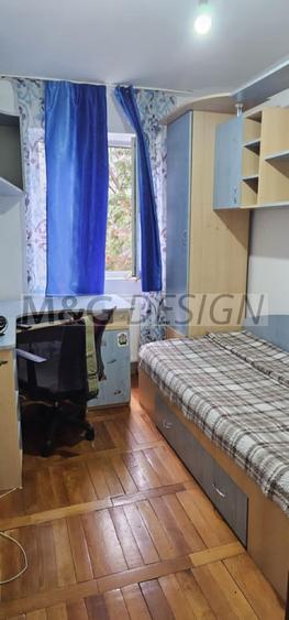 3 cam Sagului-Resitei etaj 1 , centrala proprie