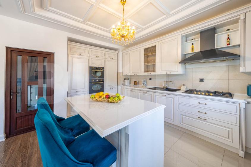 Casa într-un cartier privat al Brașovului