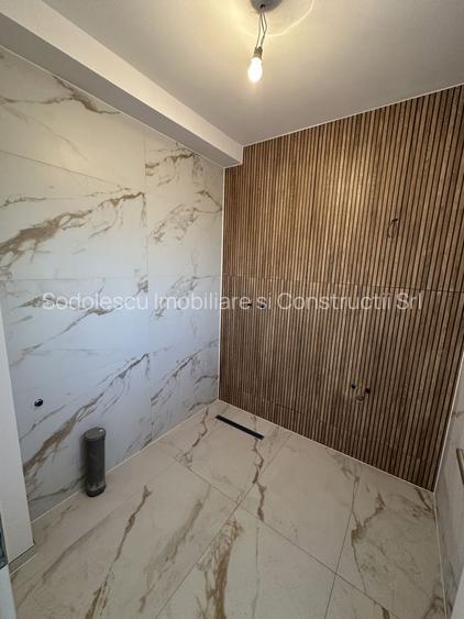 Duplex despartit prin spatiu tehnic - 18