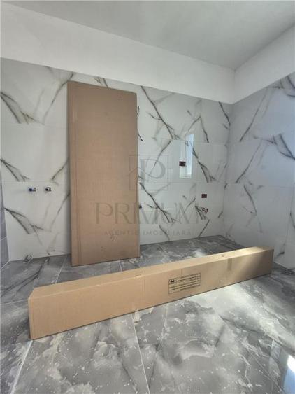 Duplex pe parter - 2 dormitoare - 3 bai ( o baie pe terasa ) - zona in plina dez