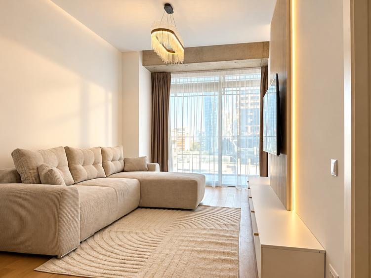 UP-site - Calea Floreasca: 2 camere, est, mobilat, piscina, spa