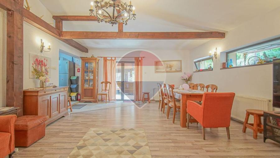 Comision 0%! Vila Patricia, pensiune Breaza | teren tenis | ciubăr