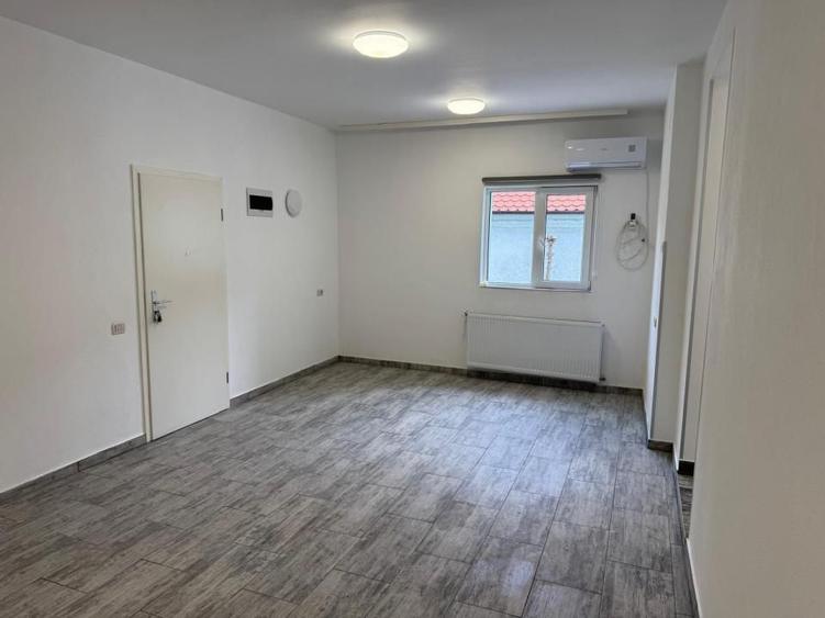 Spatiu Comercial Strada Lunga