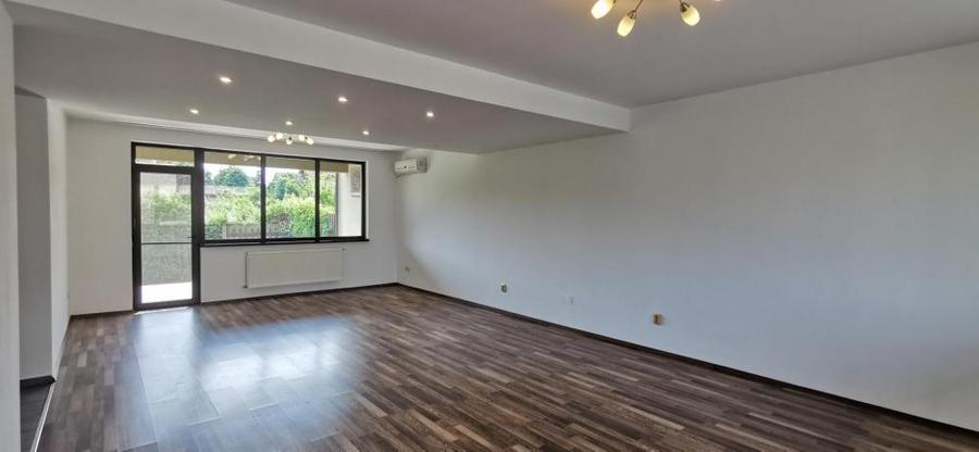 Vila Pipera P E M supr 260mp