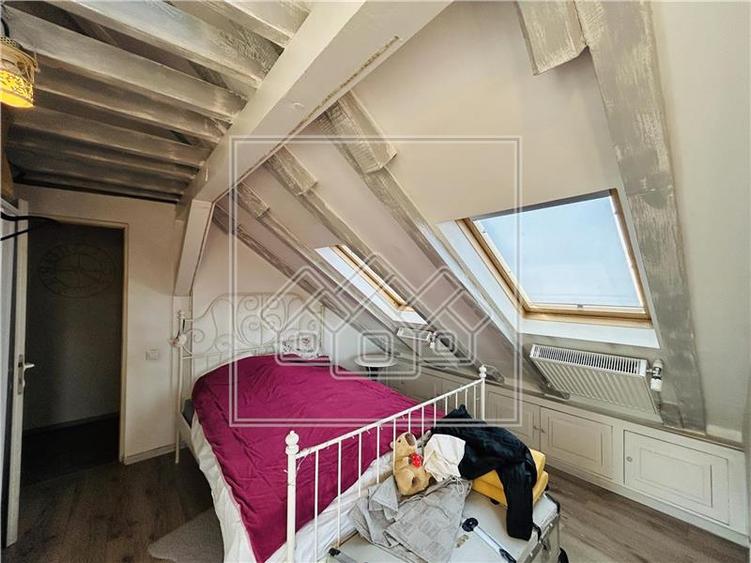 Apartament cu 4 camere, 2 bai, terasa - B-dul Victoriei