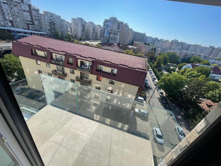Apartament 3 camere, 73 mp, ultrafinisat, 2 terase, zona Marasti