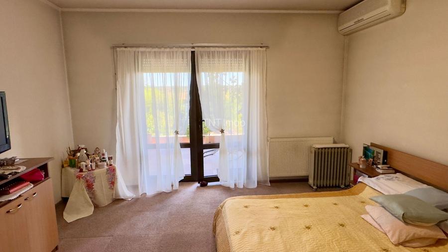 Vila individuala P+1+M cu deschidere la Lacul Snagov, piscina, sauna, ponton ! - 27