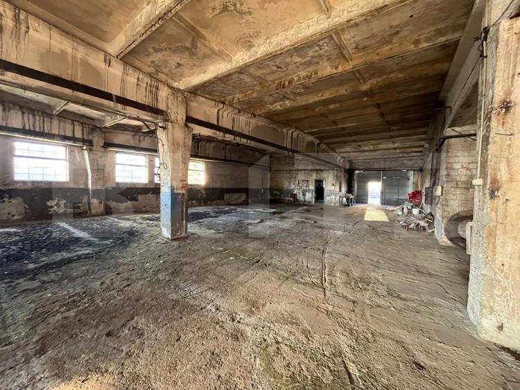 Hală industrială 800 mp, curte și parcare proprie, acces auto – zona Micro 6