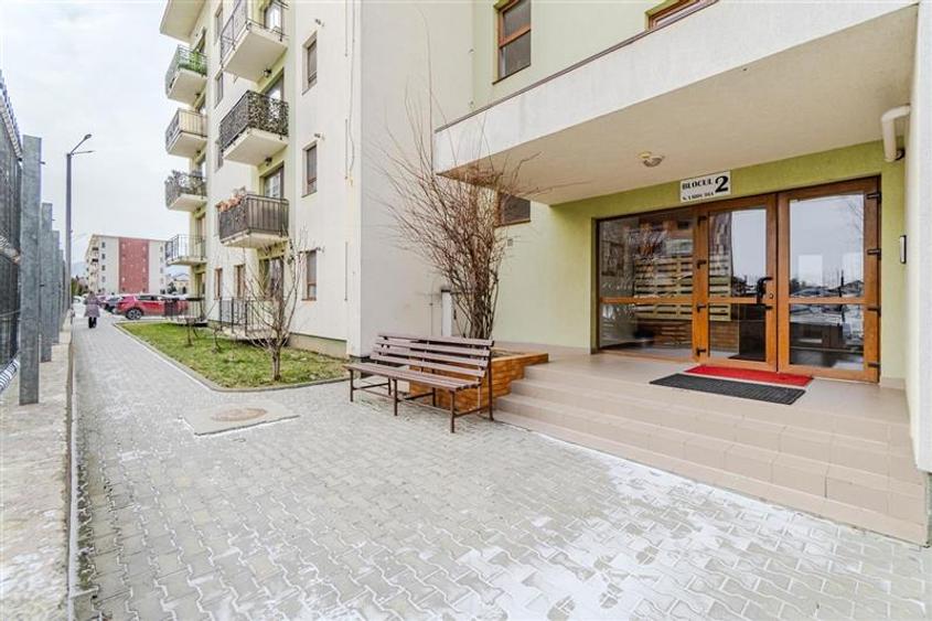 Apartament 3 camere,2 bai, decomandat, accesorizat, parcare privata,Tractorul, B