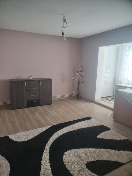 Apartament decomandat cu centrala