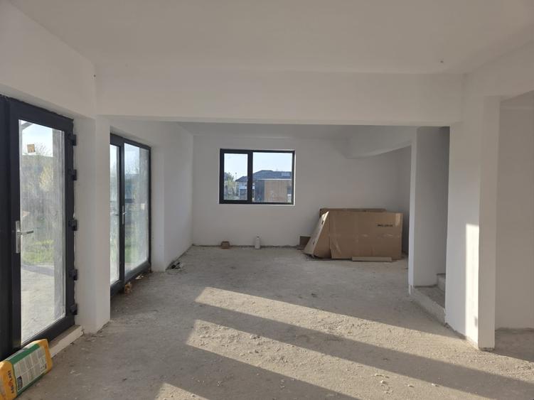 Vila moderna 2025 Snagov Ciofliceni langa padure 200 mp utili si 500 mp teren