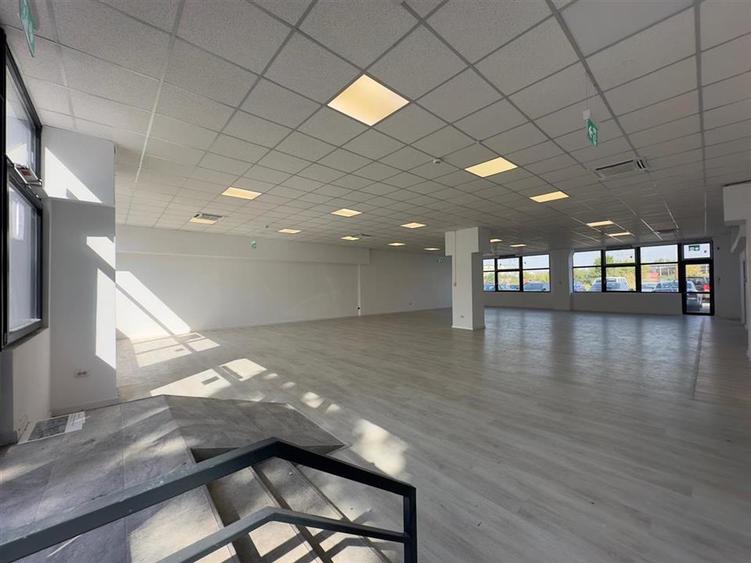 Spatiu comercial bd. Poitiers, 286mp, langa Makita, Sophia
