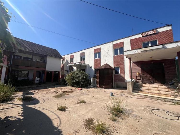 Lugoj, Pensiune 16 Cam., 850 Mp, Renovata Str. Principala