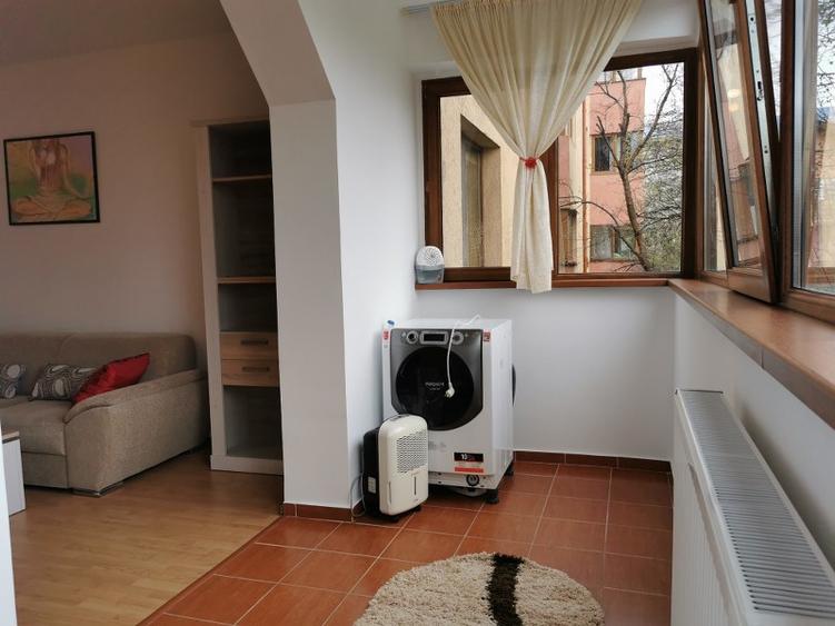 Apartament 2 Camere-Metrou Ialomitei - priveliste zona verde