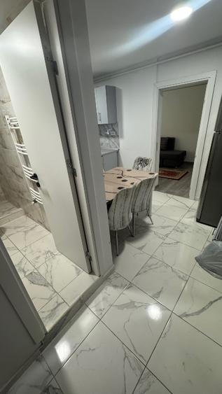 Inchiriez ap 2 camere moll viitan
