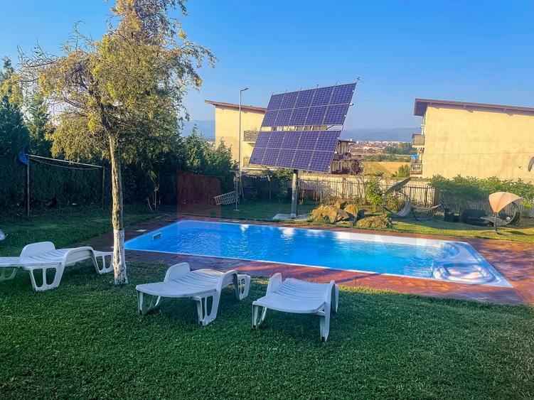 Pensiune + 2 Case, Piscina, Iaz, Garaj, Curte 3.200 mp, panouri |VIDEO