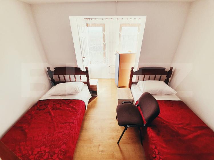 Proprietate cu 10 camere pentru investitie, teren 800 mp, Comuna Mociu