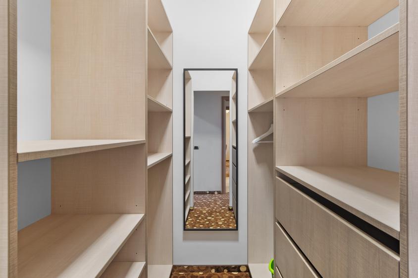 Complex RIF, Apartmente de inchiriat zona Mall Coresi, 2 camere cu 2 bai, 93 mp