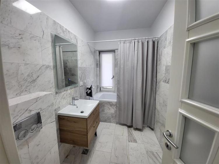 Apartament 3 camere ROYAL TOWN