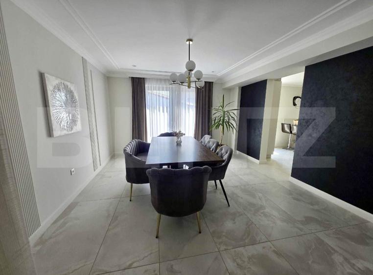 Casa 9 camere, 330 mp, 400 mp teren, zona Semicentrală