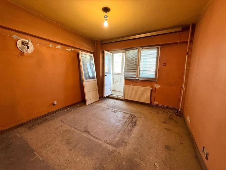 Oportunitate Rara: Apartament Generos de 4 Camere (113.6 mp) - Metrou Lujerului