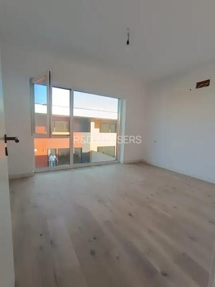 Apartament tip duplex 4 camere cu grădină | Comision 0 - 7