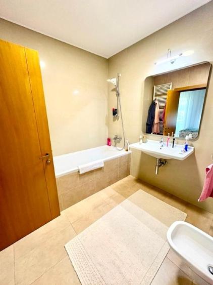 Proprietar vând apartament 3 camere bloc Teodor/ ISHO
