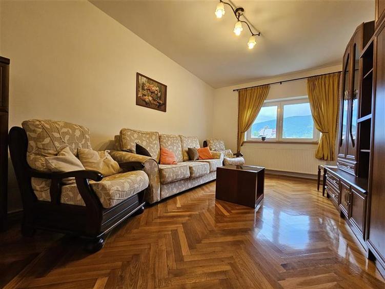 Apartament cu doua camere in zona linistita ultracentrala