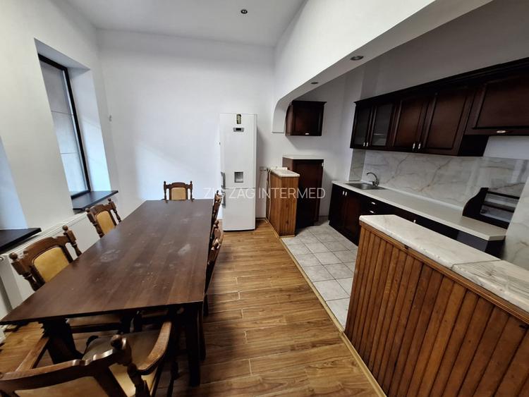 Faleza Nord, imobil P+1, 7 camere - 2